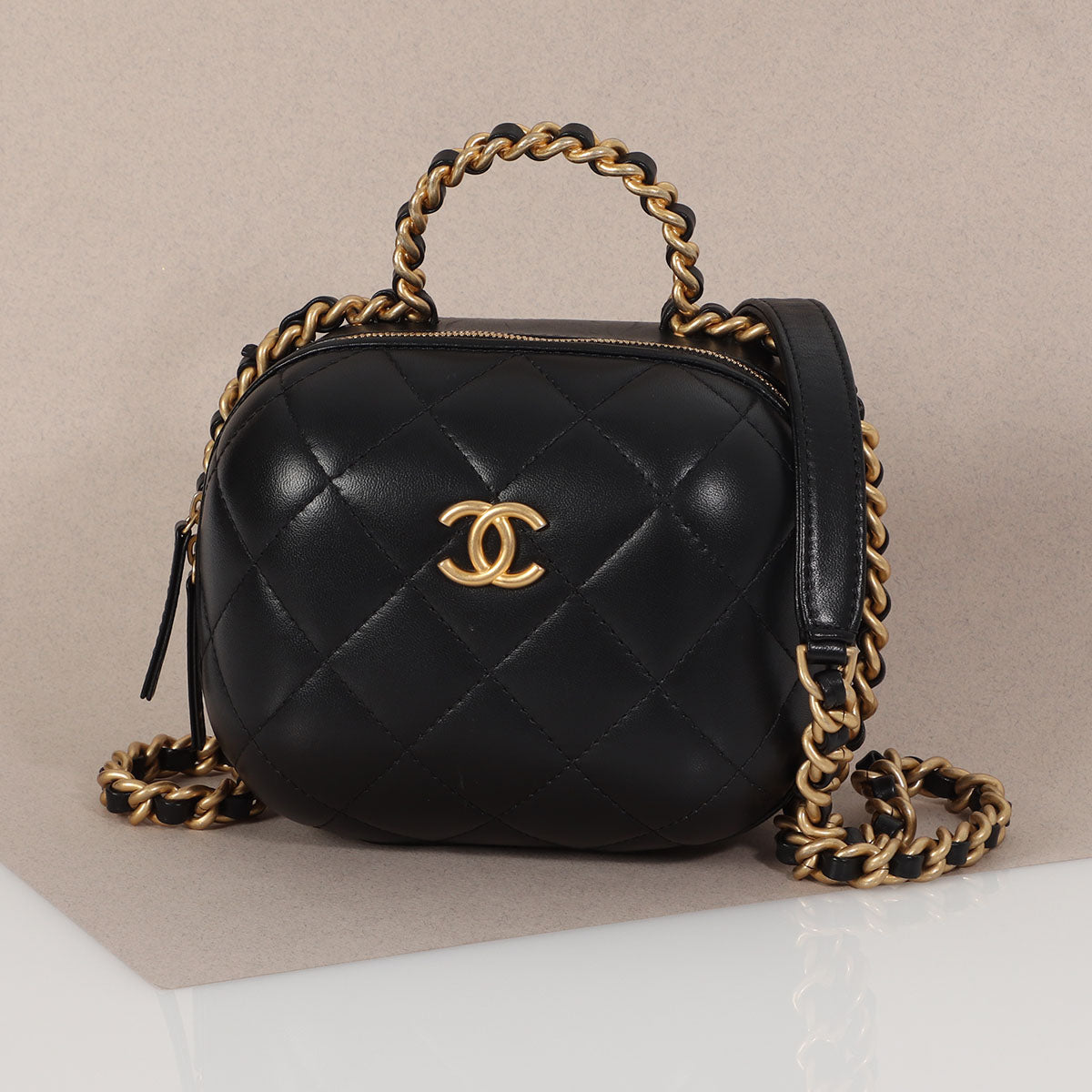 CHANEL, Bags, Chanel Lambskin Quilted Small Top Handle Vanity Case With  Chain Black