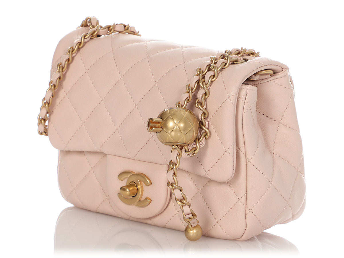 CHANEL Caviar Quilted Medium Double Flap Light Pink 1261456