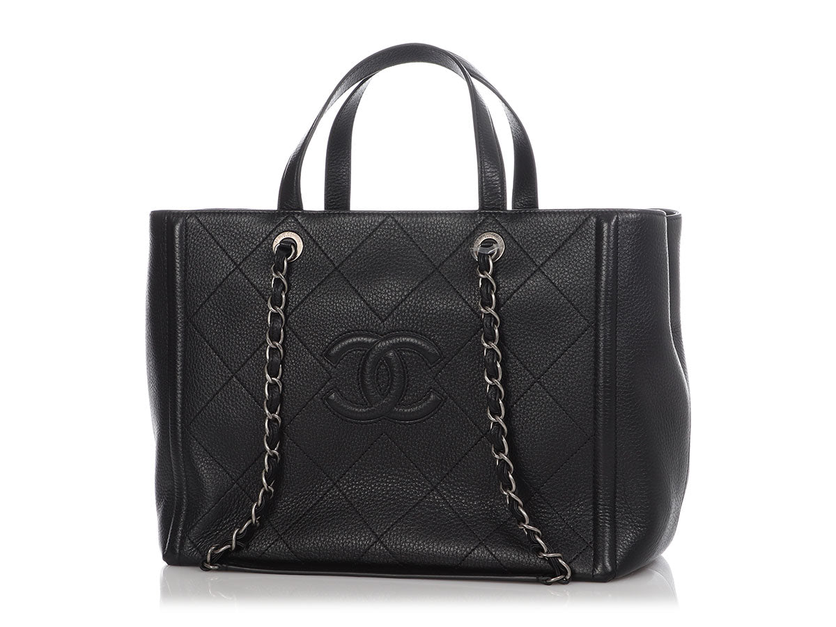 Chanel Black Quilted Fabric Deauville Fringed Tote - Ann's Fabulous  Closeouts