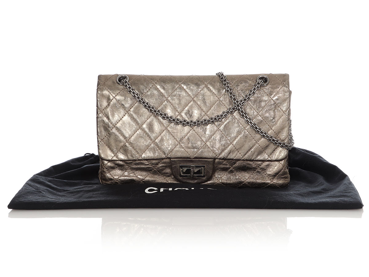 quilted chanel purse black