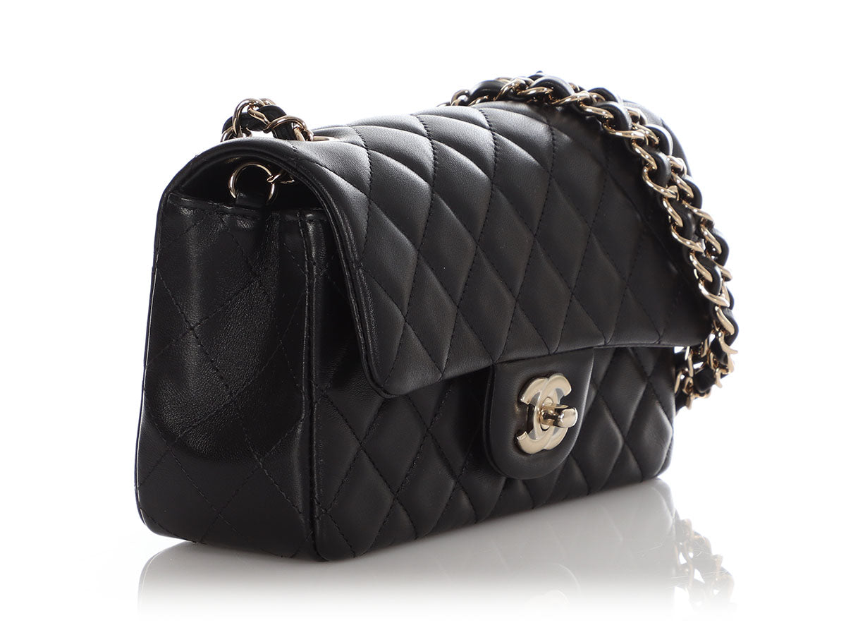 mini chanel quilted bag black