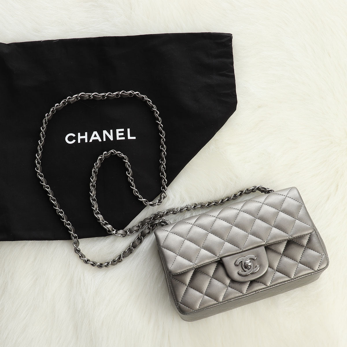 navy chanel flap bag medium