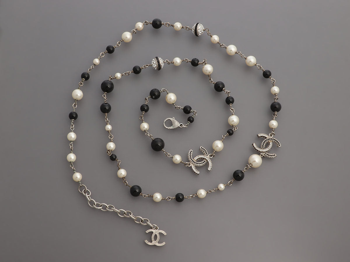 chanel pearl beads necklace