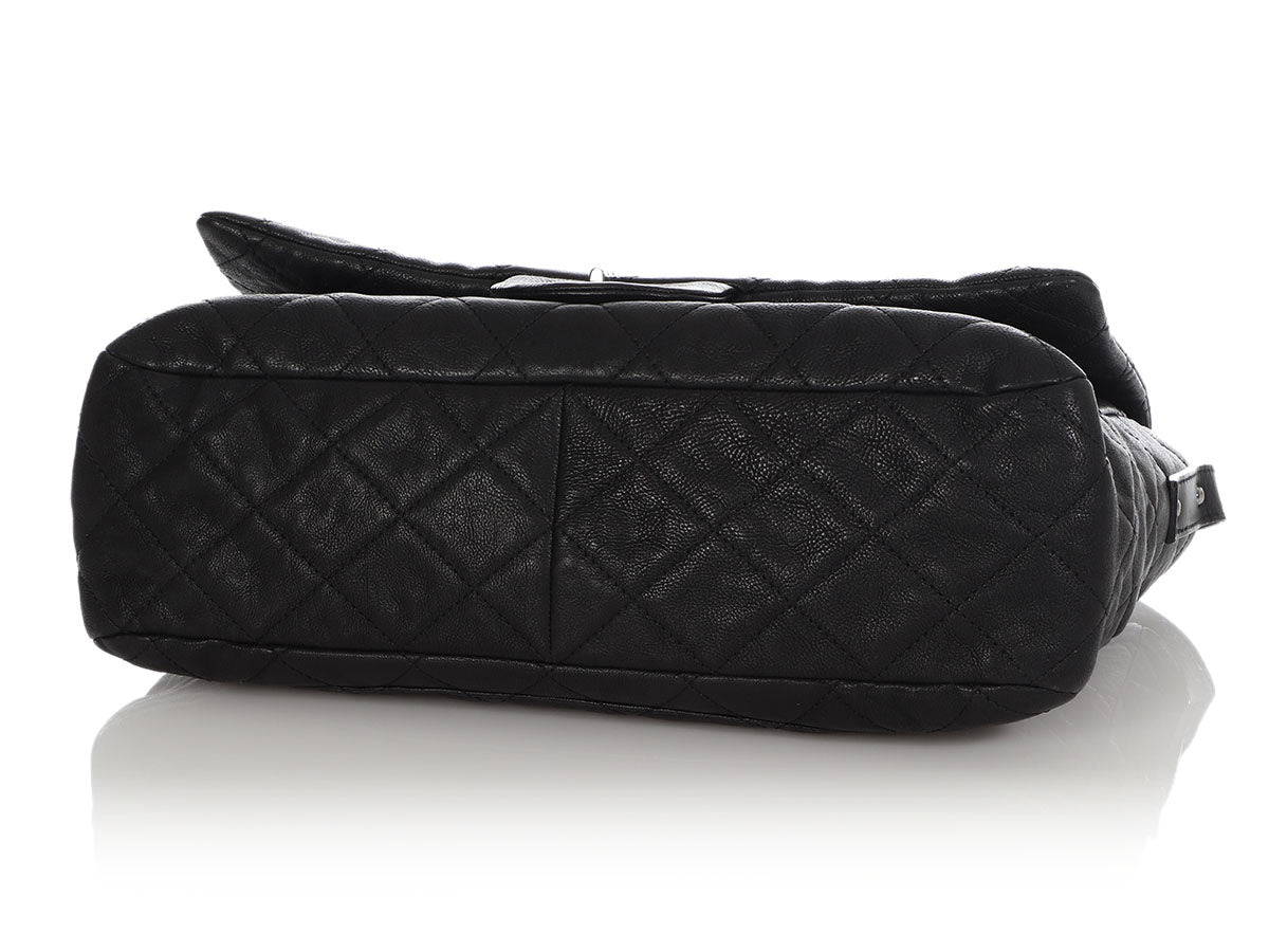 Chanel 2022 Quilted Maxi Hobo - Black Hobos, Handbags - CHA823321