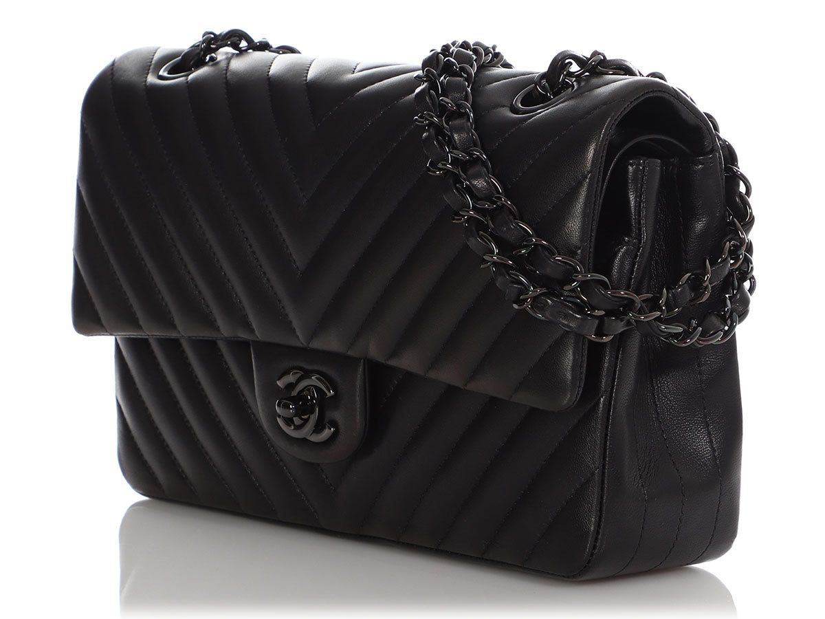 Chanel - Black Quilted Lambskin Classic Double Flap Medium