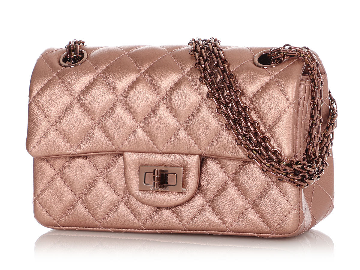 Chanel 2.55 woman classic flap bag caviar leather pink gold