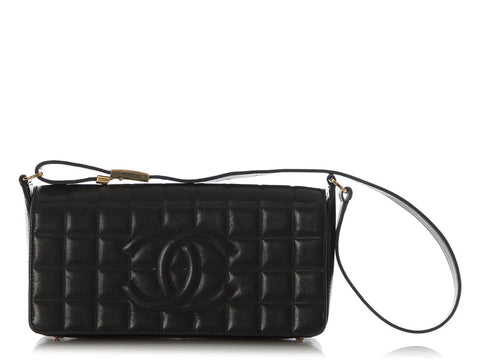 Chanel Vintage Black Lambskin Chocolate Bar Flap