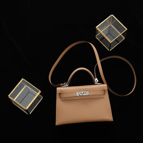 Hermès Kelly 32 Geranium Togo Leather Gold Hardware