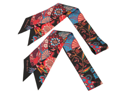 Hermès Fleurs et Papillons de Tissus Silk Twilly Pair