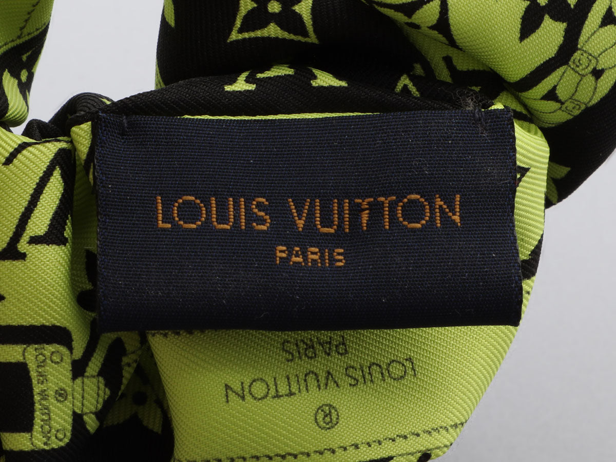 Louis Vuitton Blue and White Monogram Silk Scrunchie - Ann's