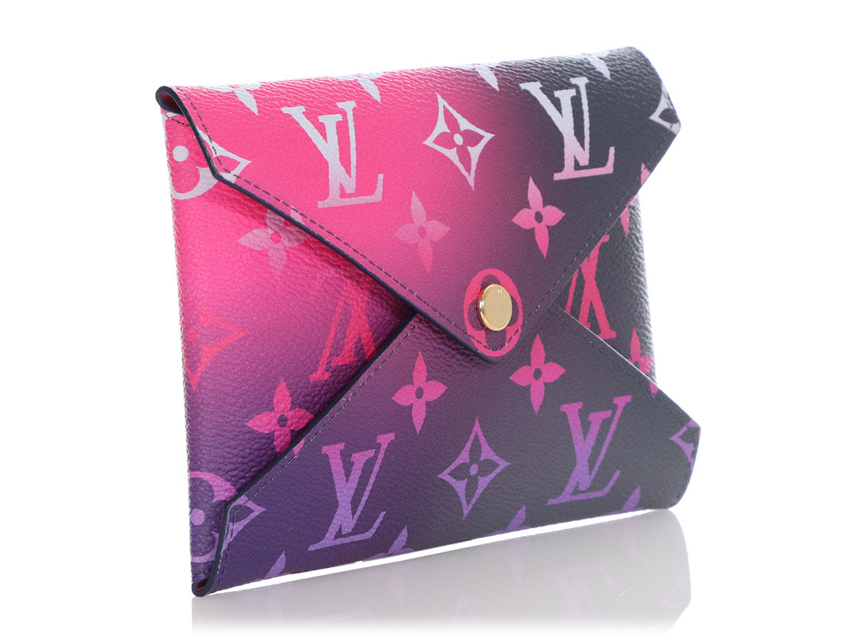 Louis Vuitton Red Monogram Escale Small Kirigami Pochette - Shop LV