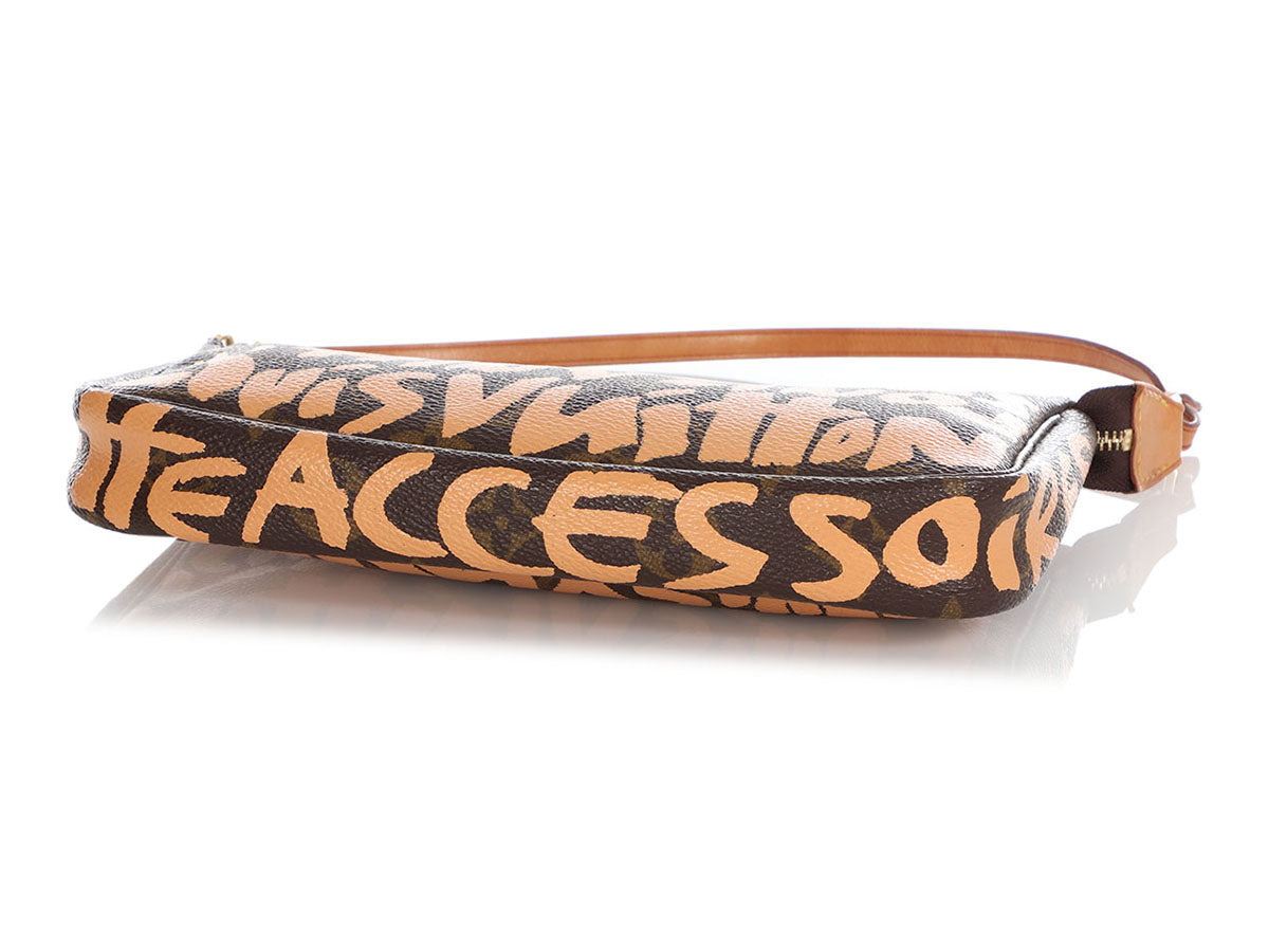 LOUIS VUITTON x STEPHEN SPROUSE GRAFFITI POCHETTE ACCESSOIRE LIMITED  EDITION