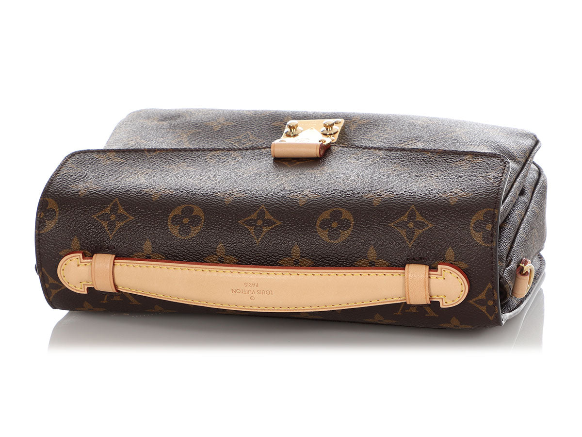 Lot - Louis Vuitton Class Monogram Pochette Clutch