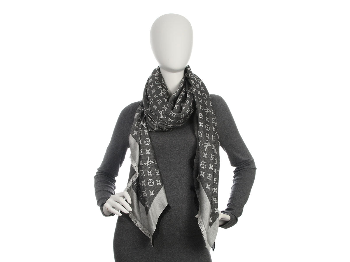 入手困難♪【HERMES】SPLASH PARK カシミアシルクショール 140CM Hermès Splash Park Cashmere Silk Shawl 140cm