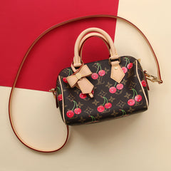 LV.Y0808.21_insta_medium.jpg?v