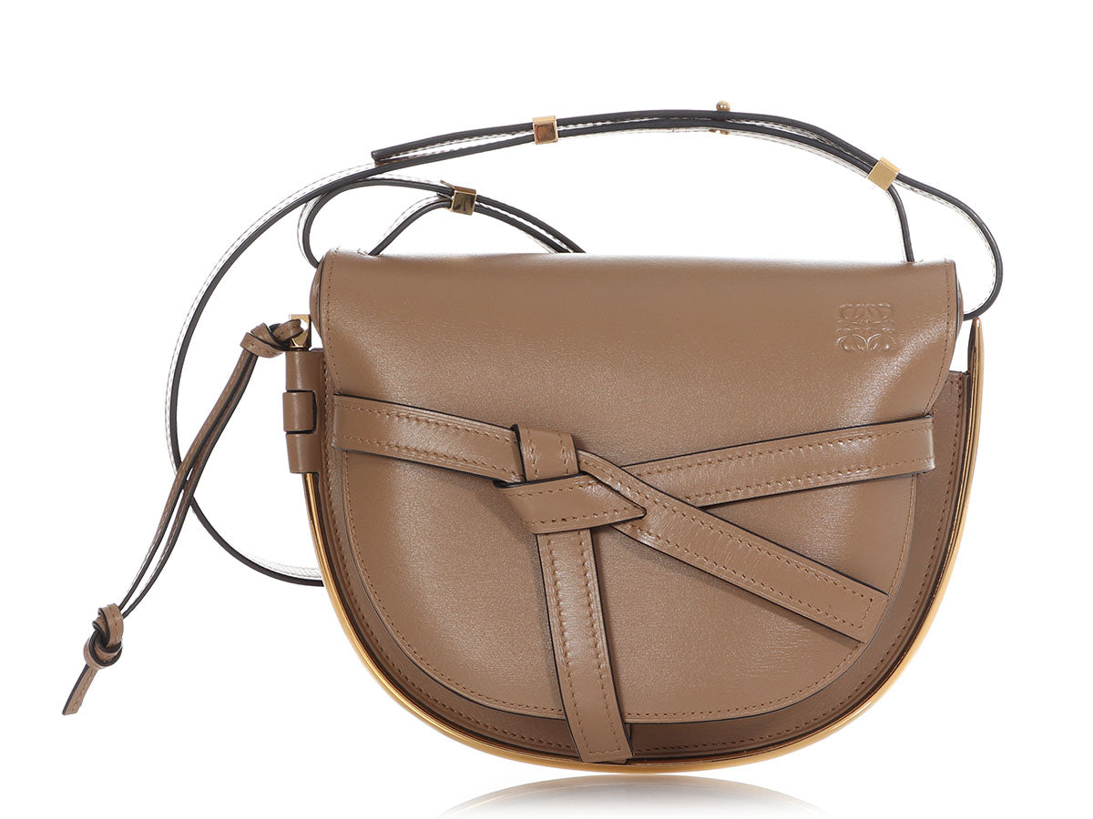 Gucci Small Tan Shoulder Bag - Ann's Fabulous Closeouts