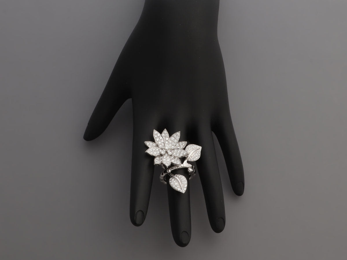 Alhambra Lotus Between The Finger Ring Van Cleef Arpels 18K White