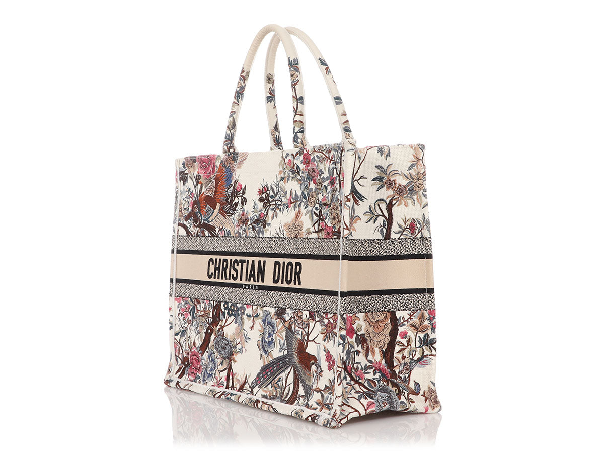 Dior presents The Dior Book Tote Bag with the Winter Garden pattern -  Harmonies Magazine