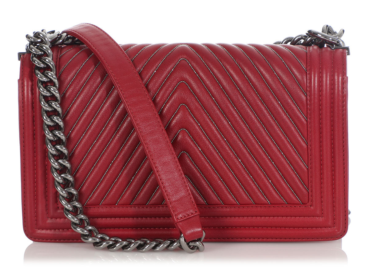 Cambon Chanel quilted shoulder bag in red leather ref.805878 - Joli Closet