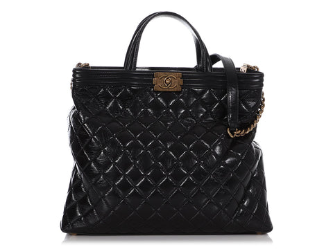 chanel quilted hobo