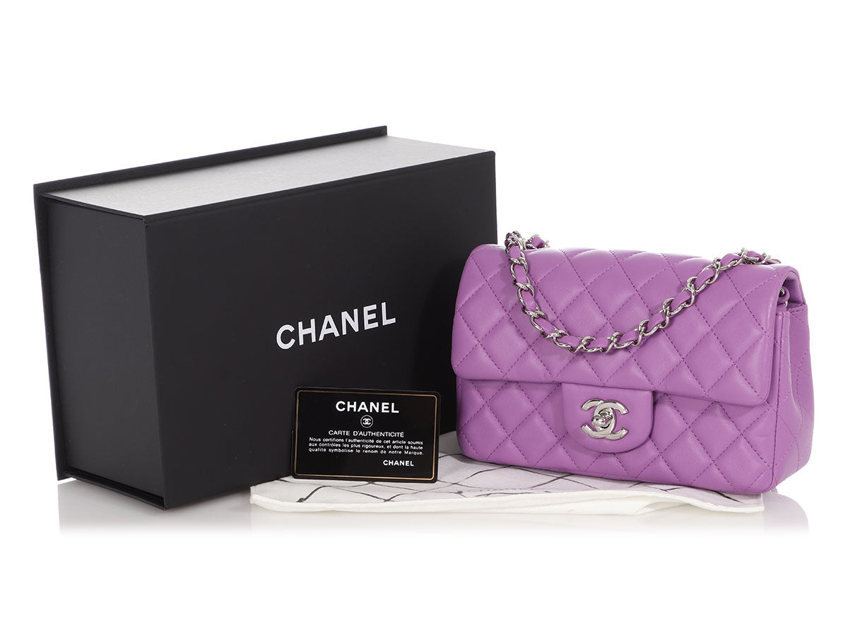 CHANEL Mini Vanity Case with Top Handle in 21K Lilac Lambskin