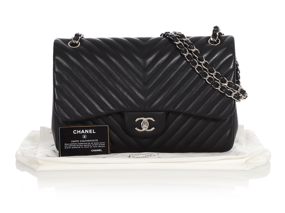 chanel classic double flap bag caviar medium