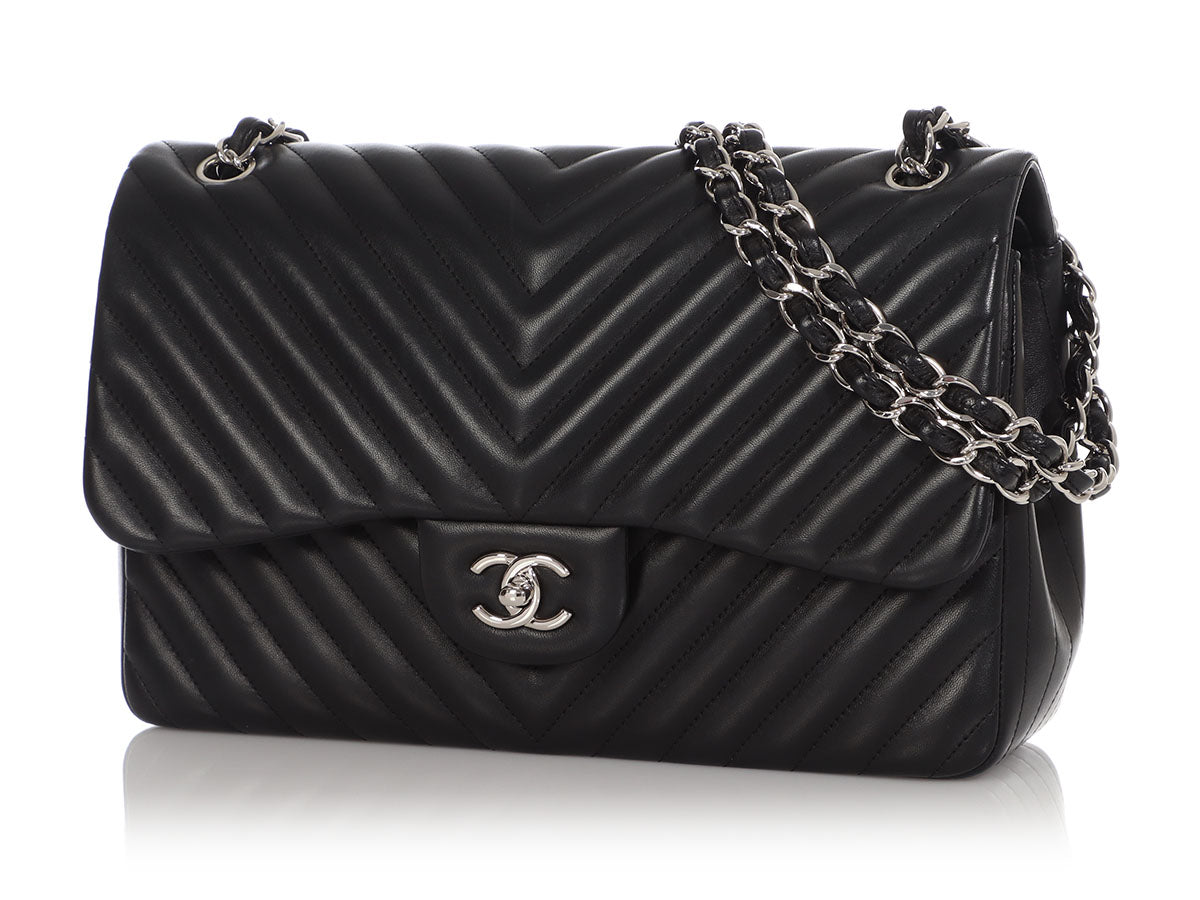 Chanel Black Lambskin Jumbo Classic Double Flap Bag GHW – Boutique