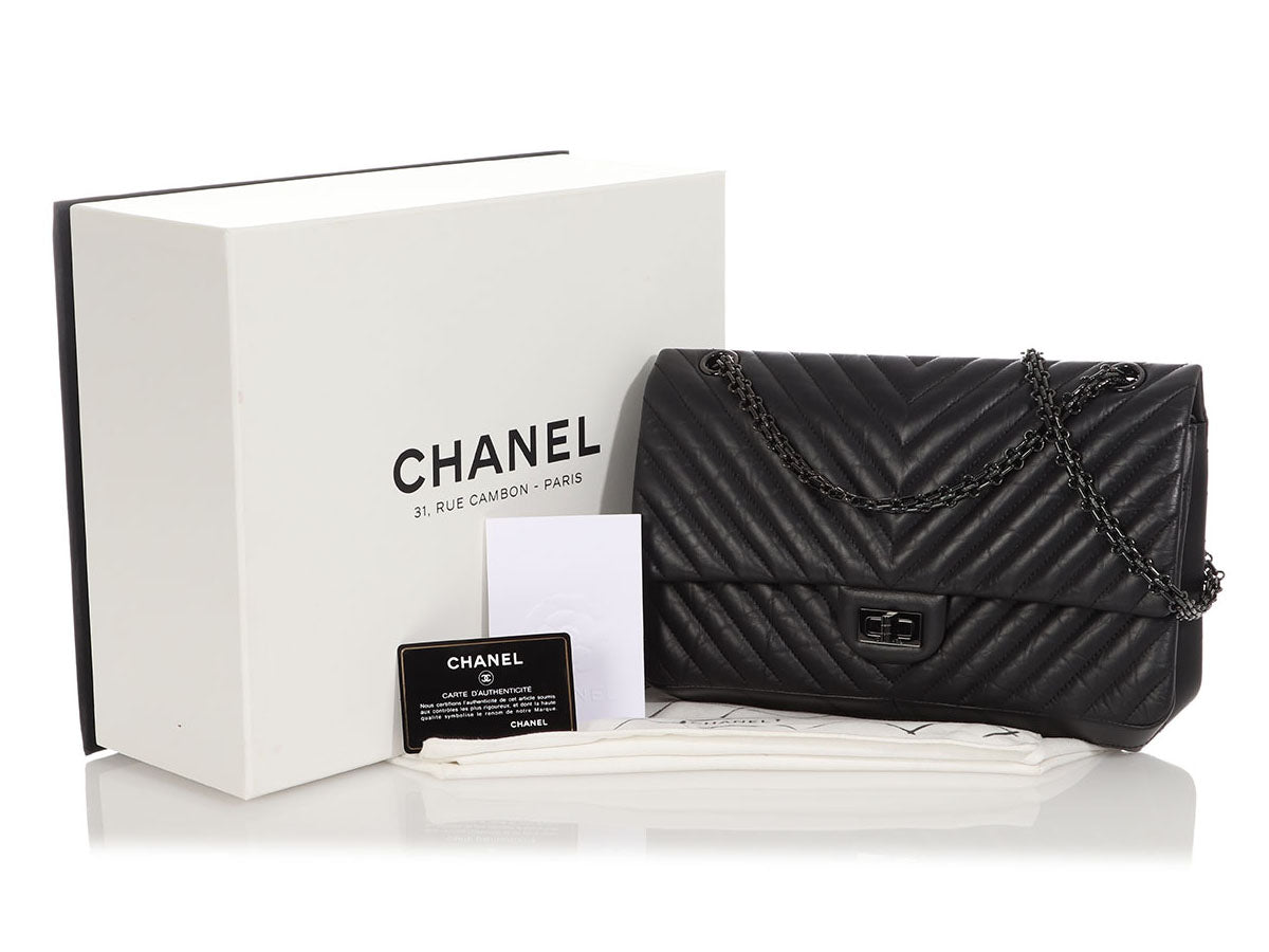 Chanel So Black Calfskin Leather Quilted 2.55 Reissue 226 Classic Flap Bag