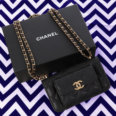 chanel black handbag with chain