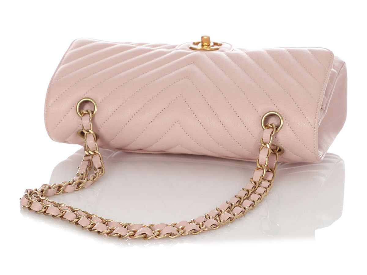 Chanel Medium/Large Light Pink Chevron-Quilted Classic Double Flap