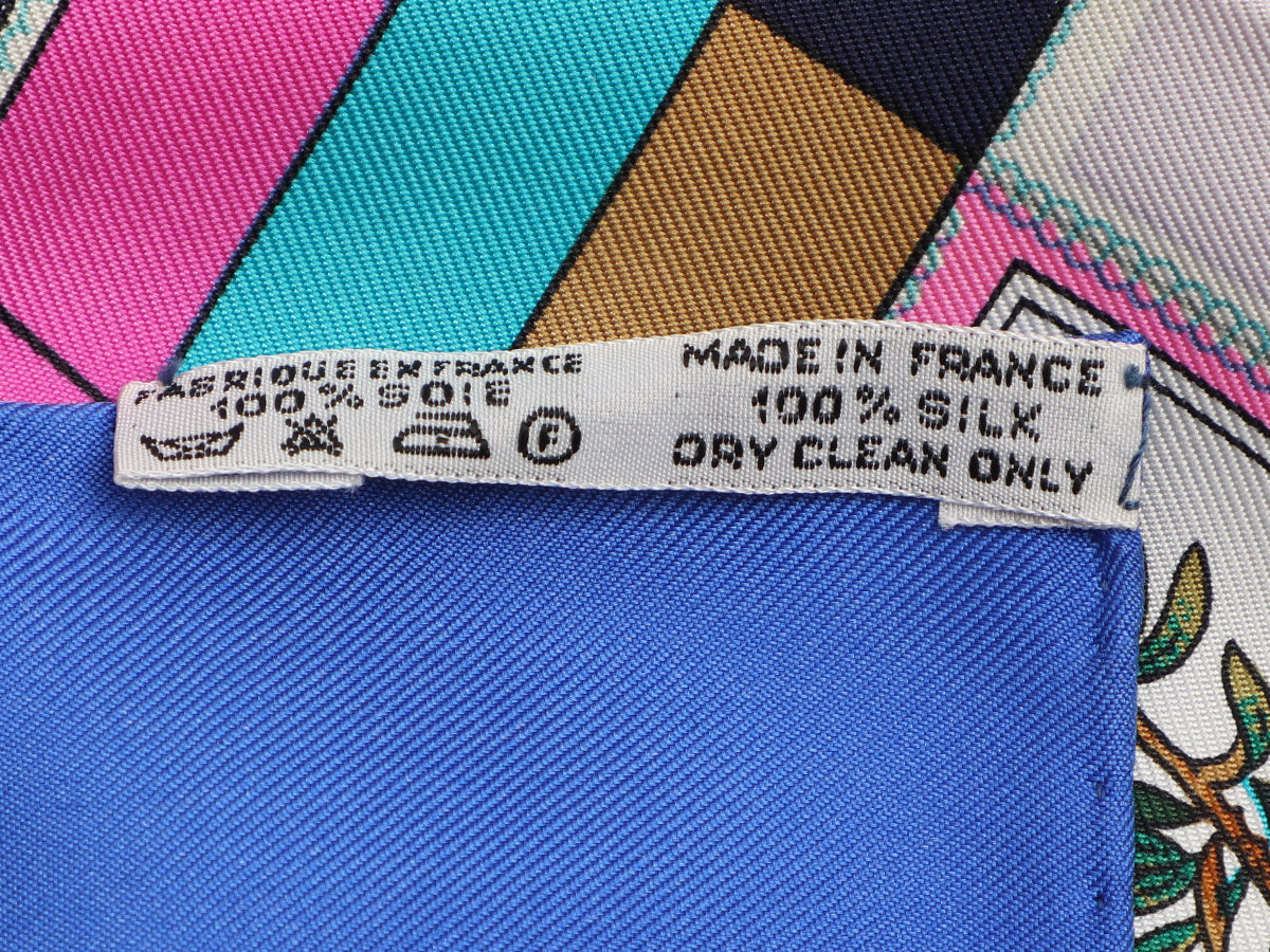 NATO - Declassified: The Hermès silk scarf