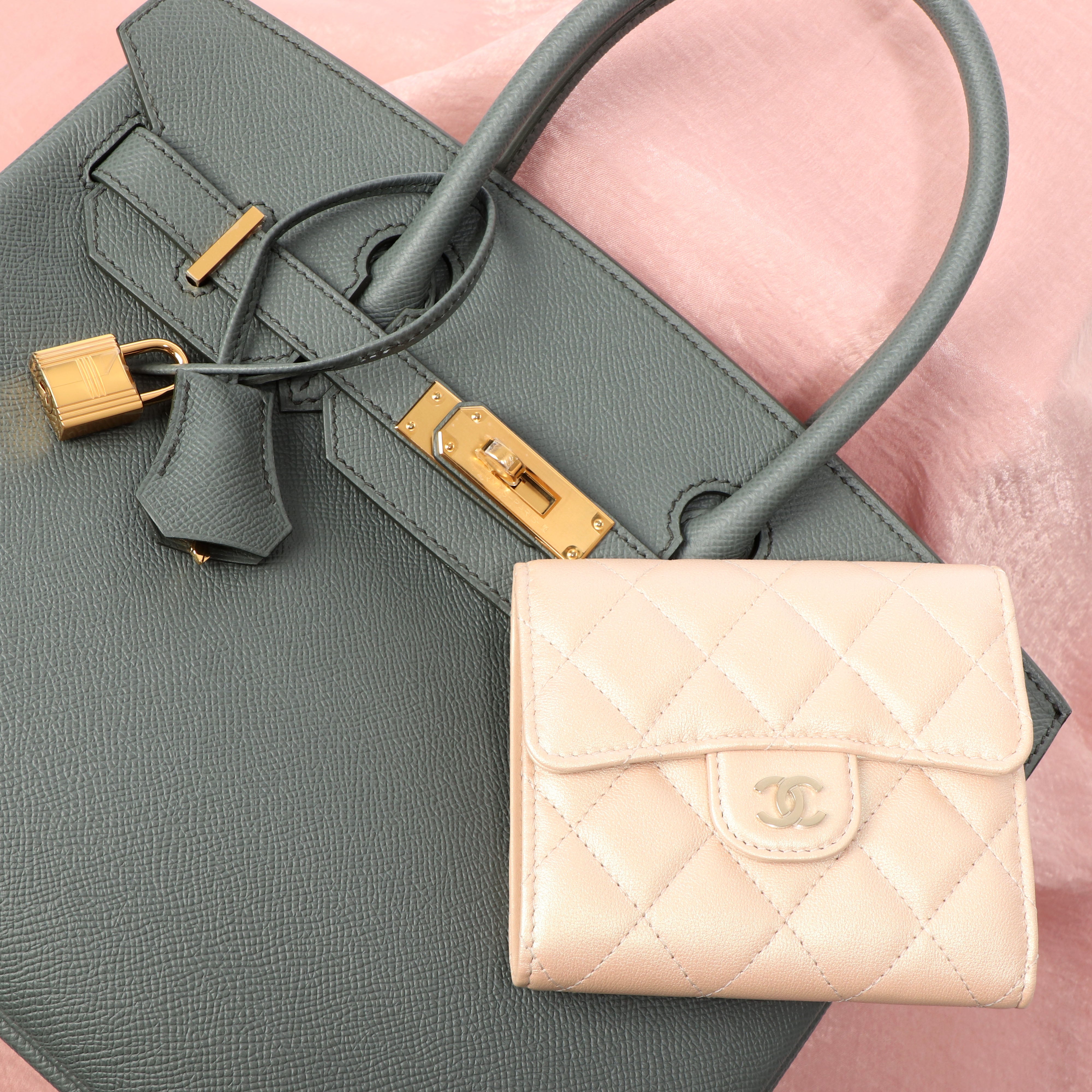 hermes vert amande color