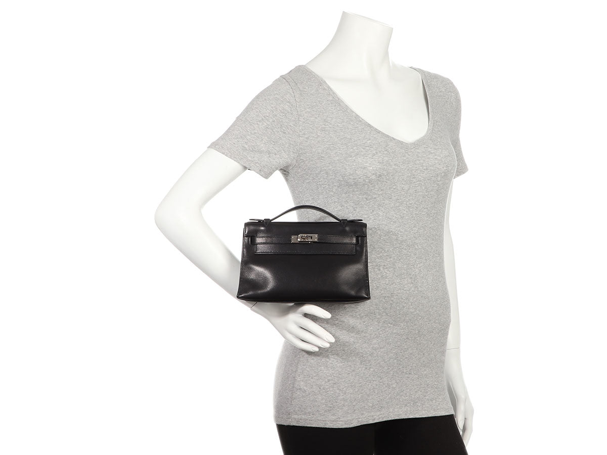Hermes Kelly Pochette KELLY Handbag Purse Black Evergrain 2.S □H 58295