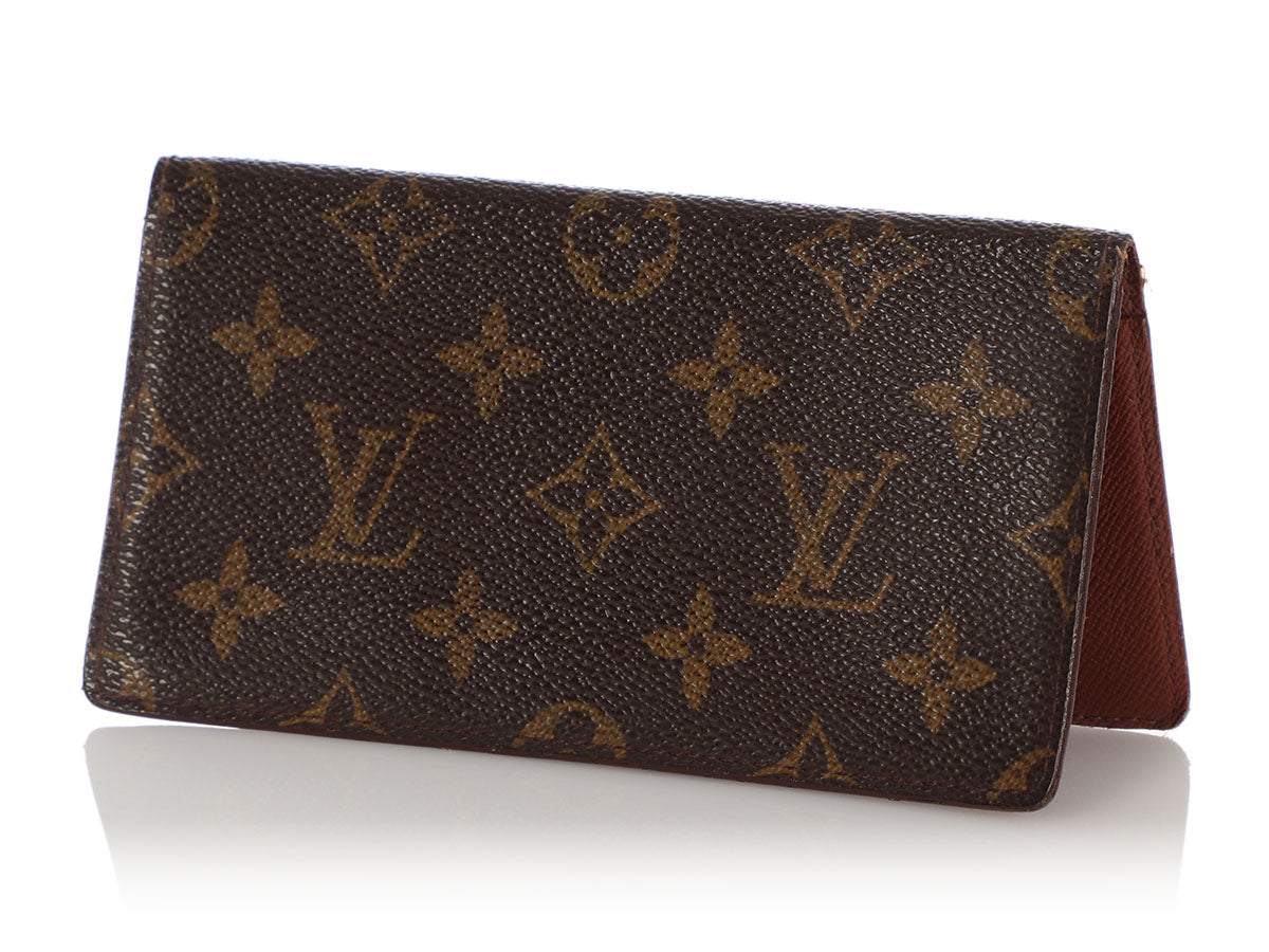 Review: Louis Vuitton Checkbook Cover 