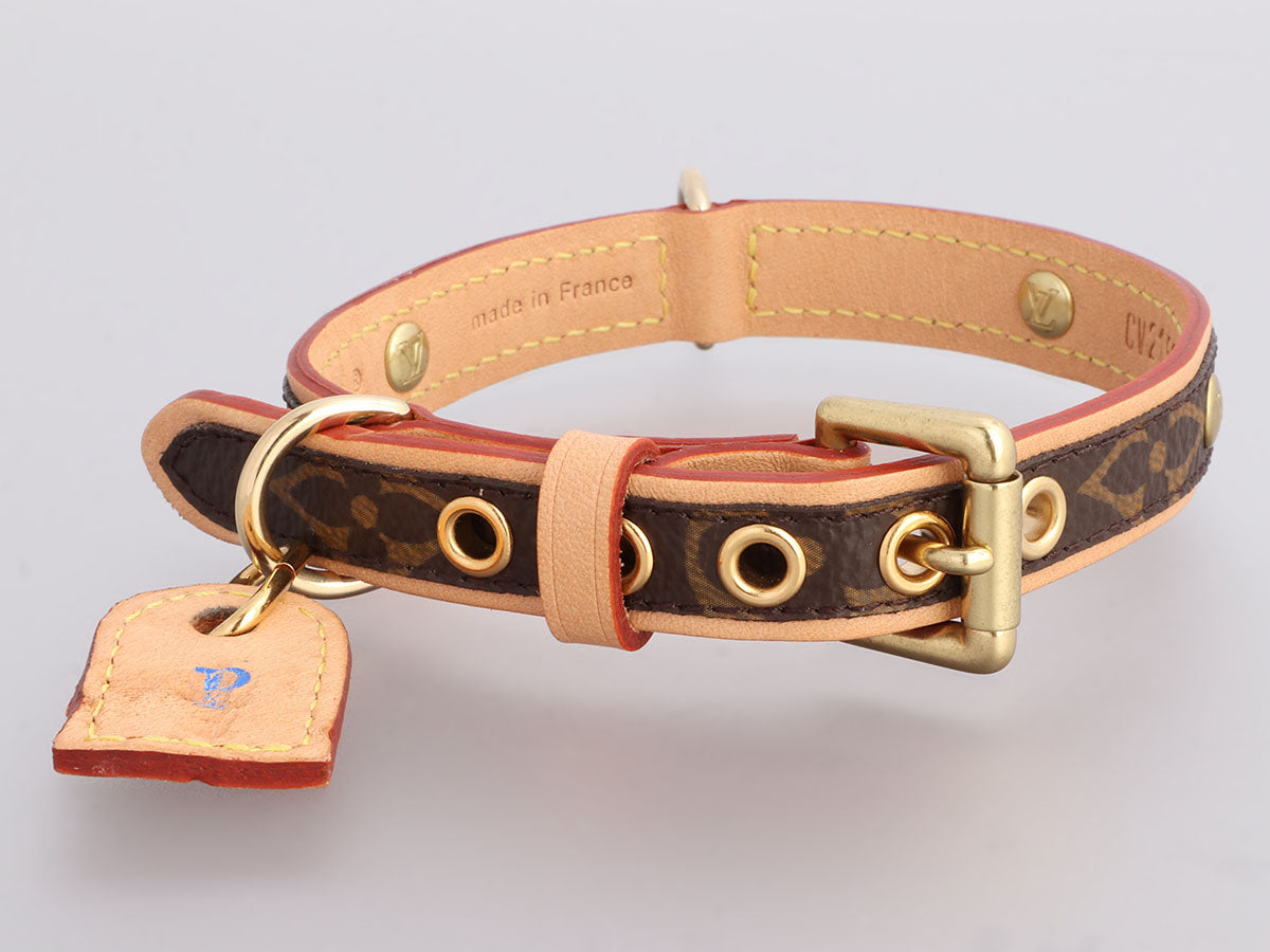 Shop Louis Vuitton MONOGRAM Collar Xs (M80340, M80339) by puddingxxx